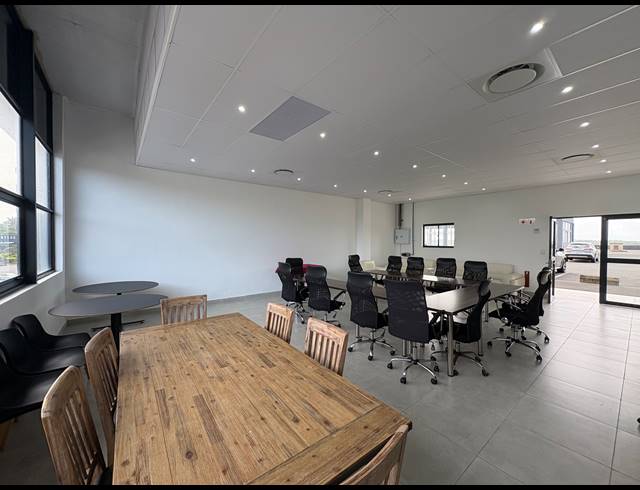 76M² RETAIL TO LET IN BALLITO CENTRAL